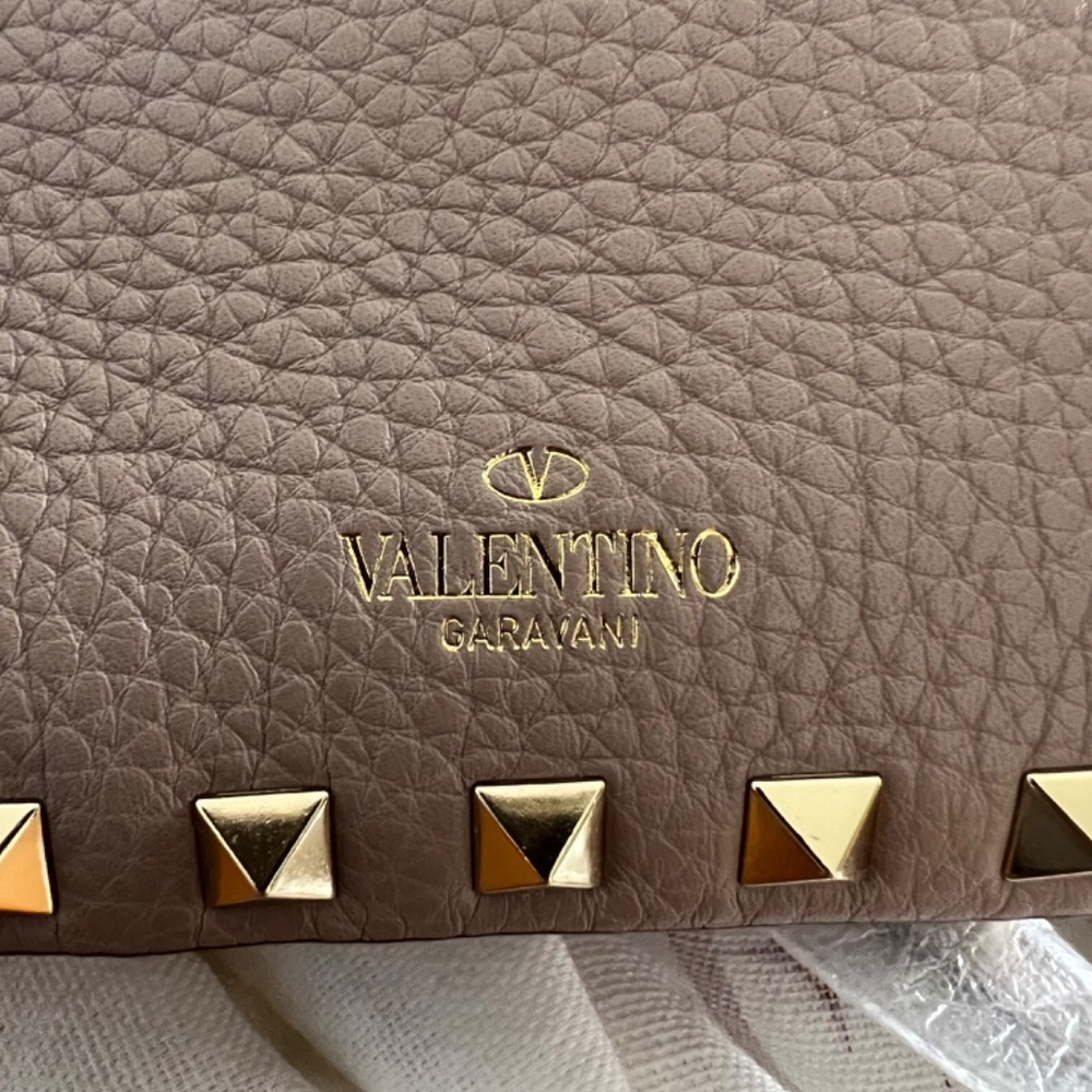 Small Rockstud Leather Shoulder Bag VALENTINO GARAVANI - Picture 9 of 12